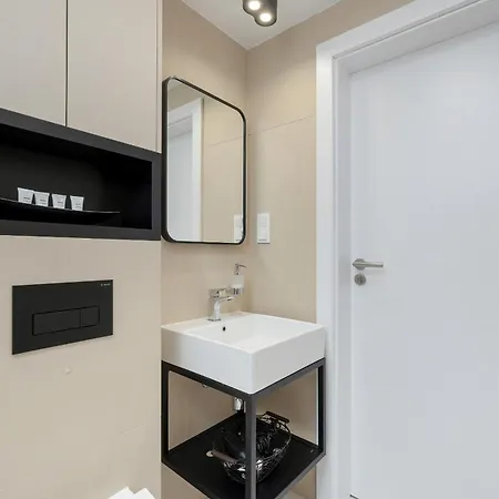 아파트 Comfortable Studio Mlynska With Balcony By Rent Like